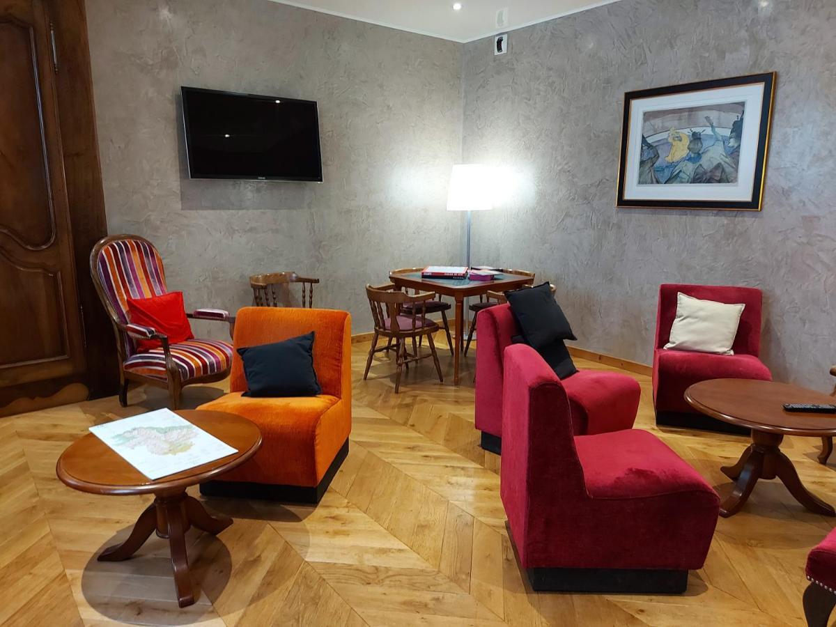 Hotel La Montagne Fleurie บาแรฌ ภายนอก รูปภาพ