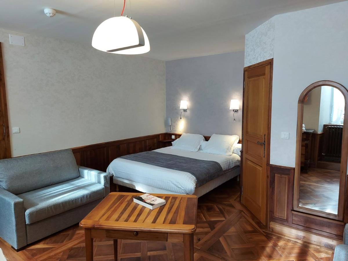 Hotel La Montagne Fleurie บาแรฌ ภายนอก รูปภาพ