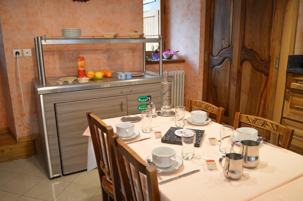Hotel La Montagne Fleurie บาแรฌ ภายนอก รูปภาพ